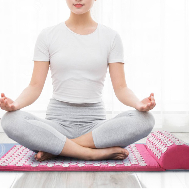 Acupressure Mat Set - سجادة تدليك الأظافر بالوخز بالإبر شاكتي